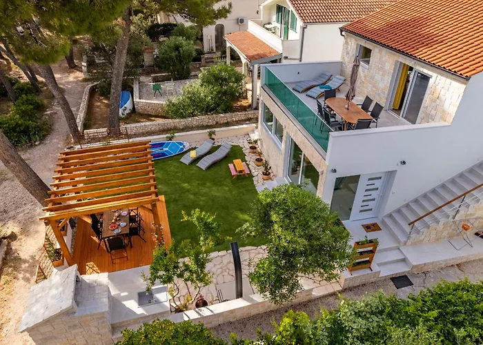 Serenum 别墅 希贝尼克