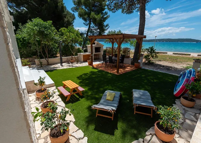 Serenum 别墅 希贝尼克